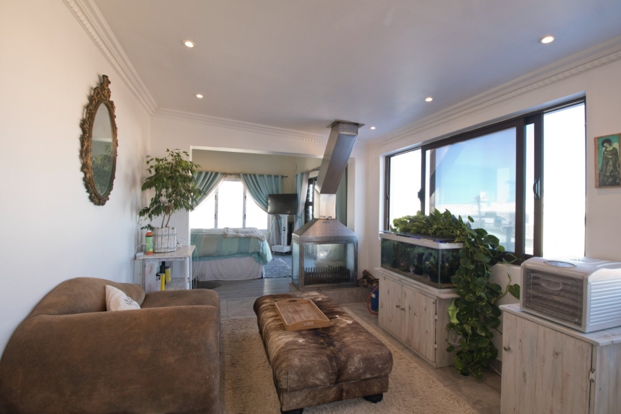 4 Bedroom Property for Sale in Outeniqua Strand Western Cape